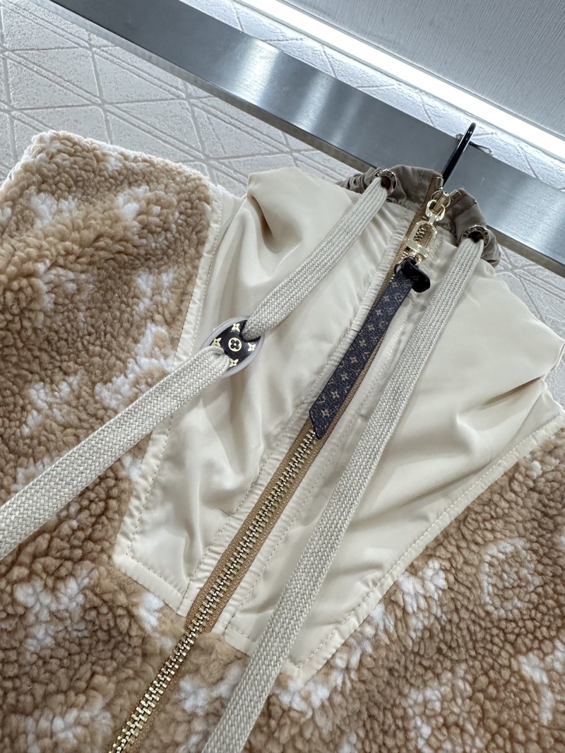 l0vis Vvtt0n outwear